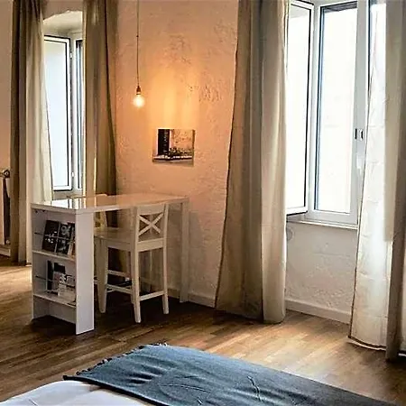 I Templari Self-contained برينديسي