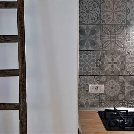 I Templari Self-contained 4* برينديسي